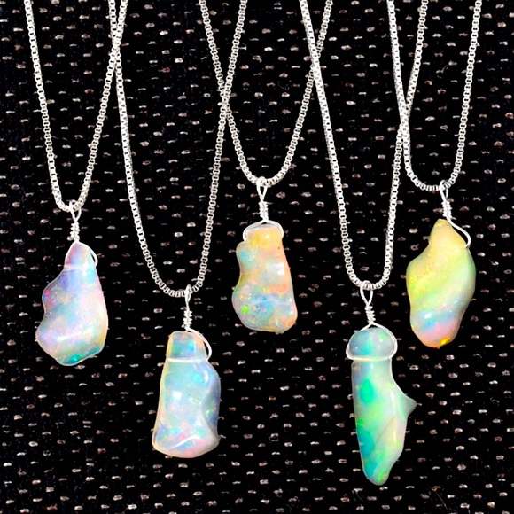 Genuine Ethiopian Fire Opal Pendant w/ chain - Picture 1 of 15
